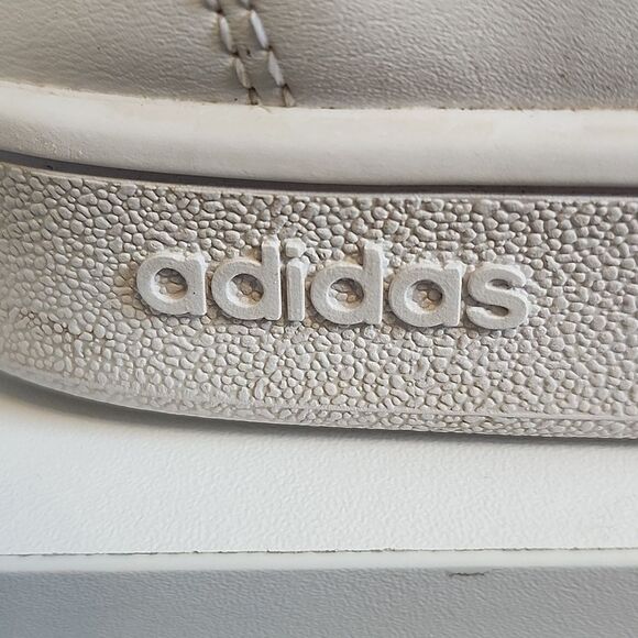 Adidas White Leather Sneakers, Clean! Silver/Holographic Stripes, 7 Men's (8.5) - Picture 7 of 8